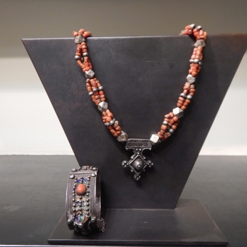 Silver and corail